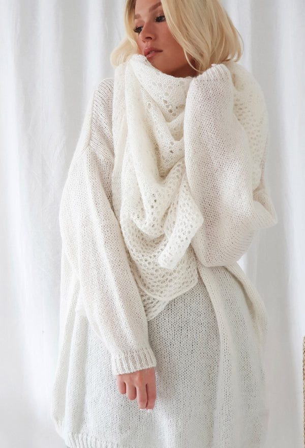 Dreamy mohair scarf, off white