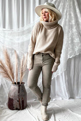Must have jeans, beige